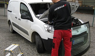 Autosklo Praha 4