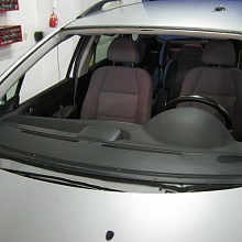 Čelní sklo Peugeot 5