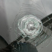 Lepení prasklin čelního skla 6