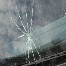 Lepení prasklin čelního skla 5 Lepení prasklin čelního skla 5