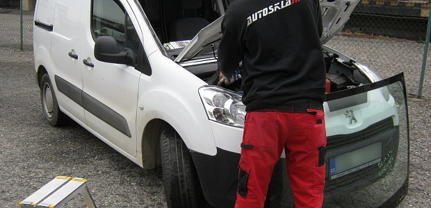Mobilní autosklo servis 1 Mobilní autosklo servis 1