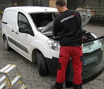 Mobilní autosklo servis 1